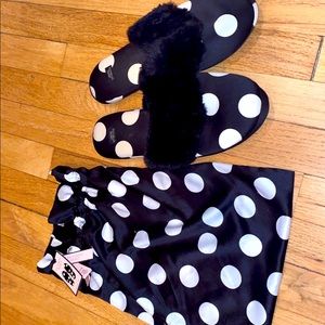 Victoria’s Secret Polka Dot Slippers Size M (7-8)